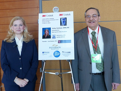 Dr. Matthew Zizmor - founder of the Kosher Dental Study Club - with Dr. Vicky Cartsos at the 2nd Annual Lunch and Lecture at the Yankee Dental Congress 2015
